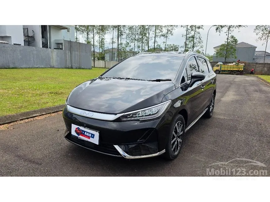 2025 BYD M6 Superior 7 Seater MPV