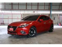 2015 Mazda 3 2.0 (ปี 14-18) S Sports Hatchback