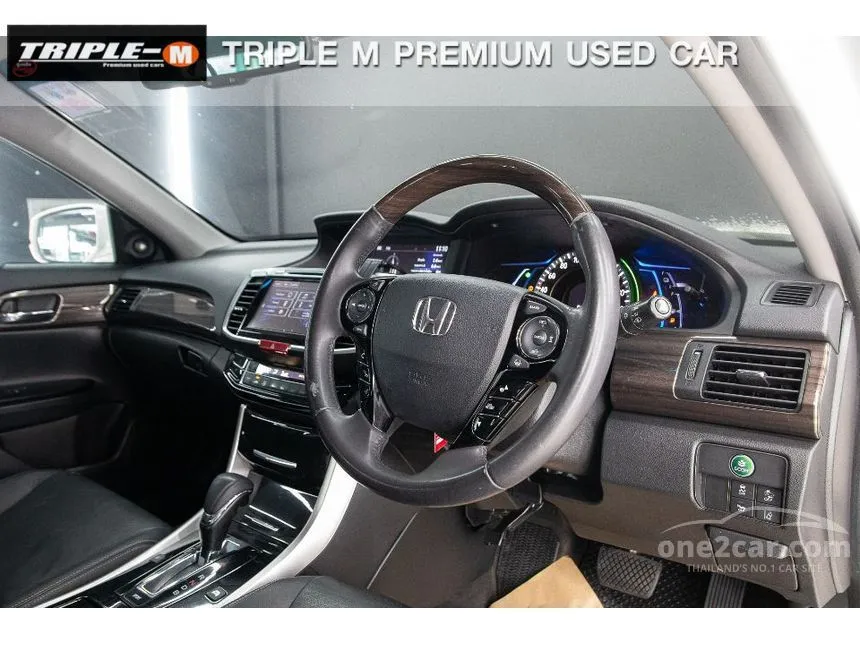 2017 Honda Accord Hybrid TECH i-VTEC Sedan
