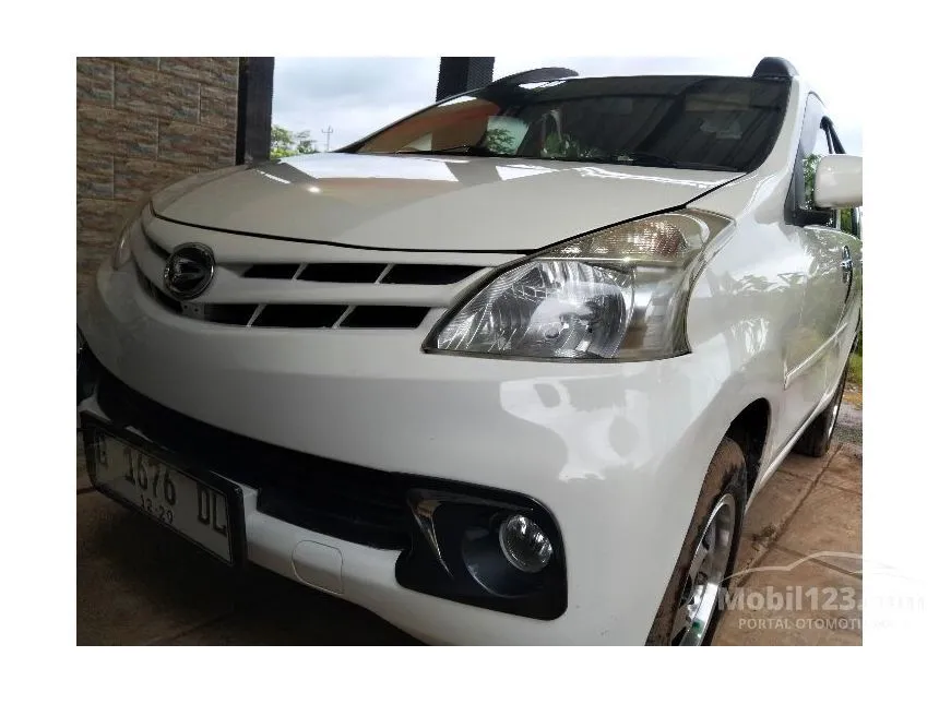 Jual Mobil Daihatsu Xenia 2013 M Sporty 1.0 di Jawa Tengah Manual MPV Putih Rp 98.000.000