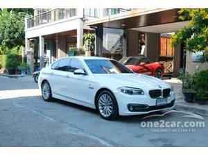 2015 BMW 528i 2.0 Luxury Sedan