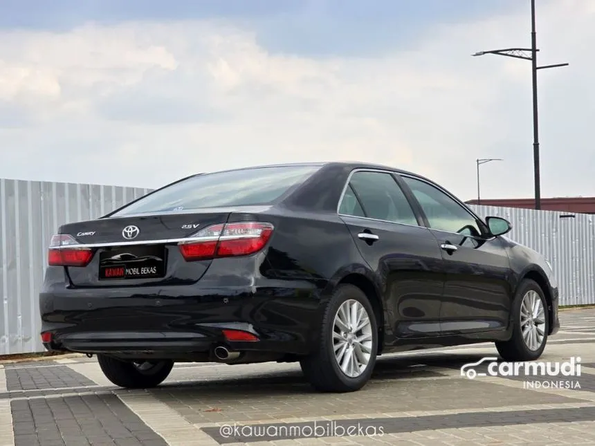 2017 Toyota Camry V Sedan