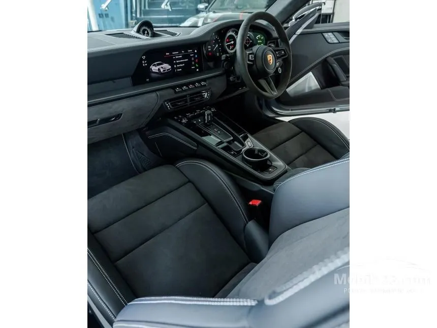 2023 Porsche 911 Carrera 4 GTS Coupe