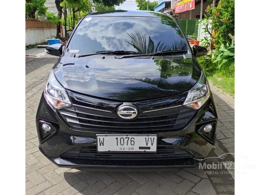 Jual Mobil Daihatsu Sigra 2022 R 1.2 di Jawa Timur Automatic MPV Hitam Rp 145.000.000