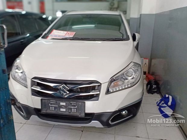 SX4 S-Cross - Suzuki Murah - 98 mobil bekas dijual - Mobil123