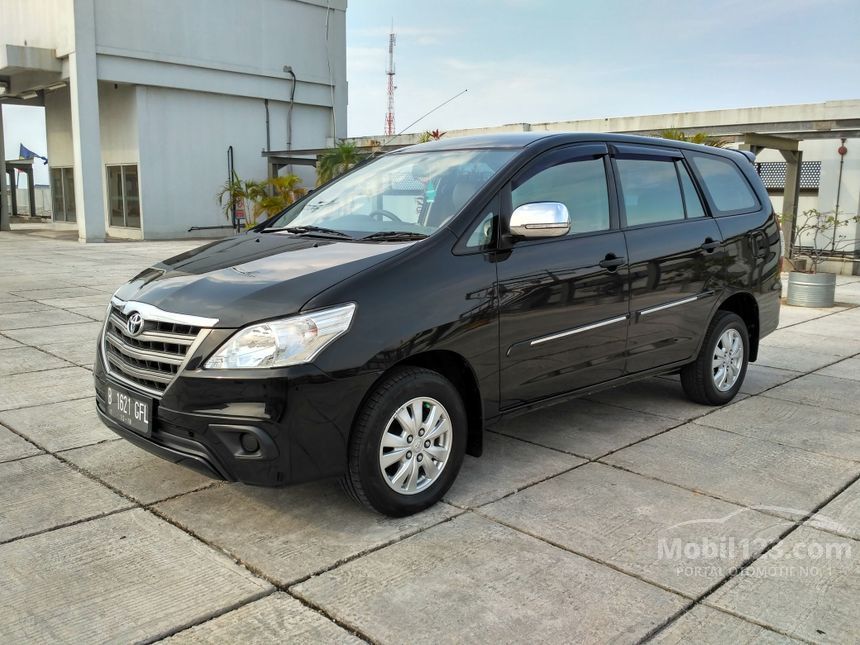 Mobil Innova 2013 Bekas