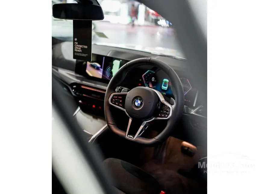 2025 BMW 320i M Sport Sedan