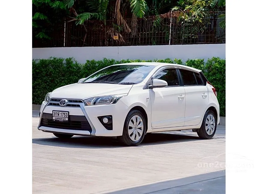 2015 Toyota YARIS E Hatchback