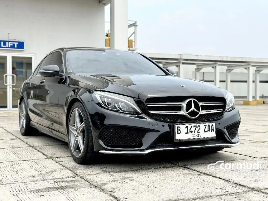 2018 Mercedes-Benz C300 AMG Line Sedan