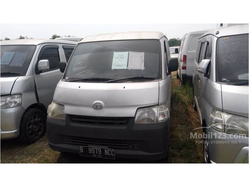 Jual Mobil  Daihatsu Gran  Max  2012 AC  1 3 di DKI Jakarta 