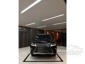 2017 Lexus LX 570 5.7 SUV