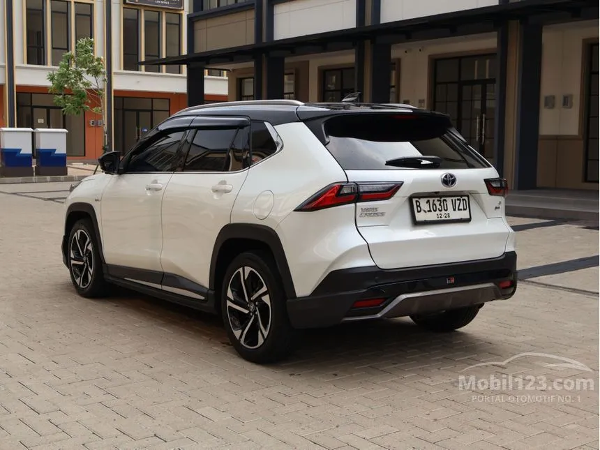 2023 Toyota Yaris Cross S with GR Parts Aero Pkg SUV