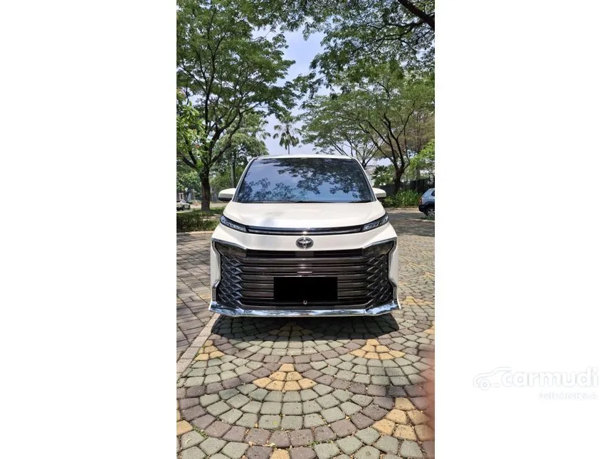 2023 Toyota Voxy (Premium Color) MPV