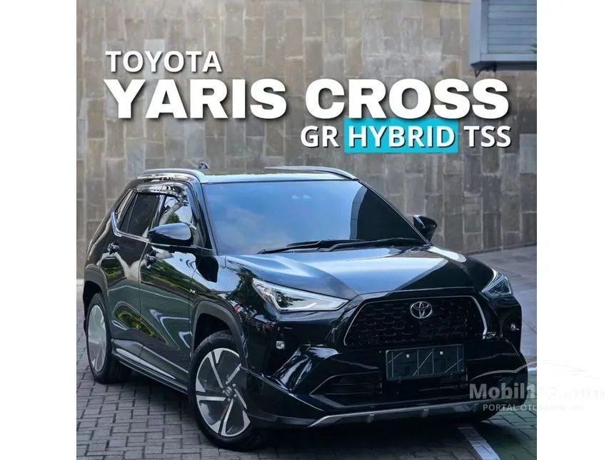 Jual Mobil Toyota Yaris Cross 2024 S GR Parts Aero Package HEV 1.5 di Banten Automatic Wagon Hitam Rp 399.950.000