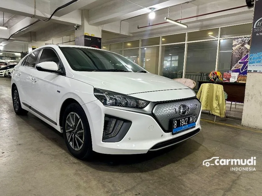 Jual Mobil Hyundai IONIQ 2021 Signature di DKI Jakarta Automatic Coupe Putih Rp 355.000.000