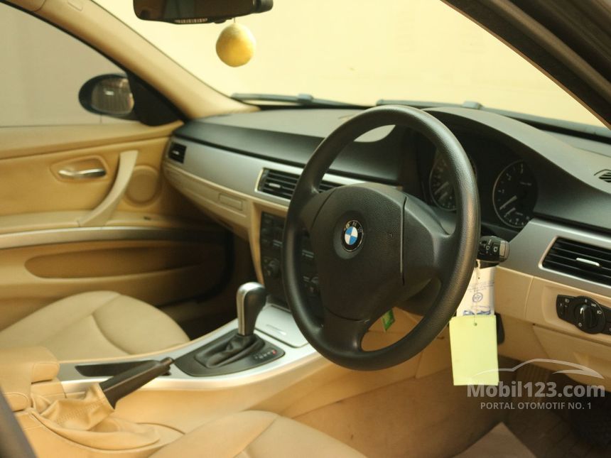 Jual Mobil  BMW  320i 2006 E90  2 0 di Jawa Barat Automatic 