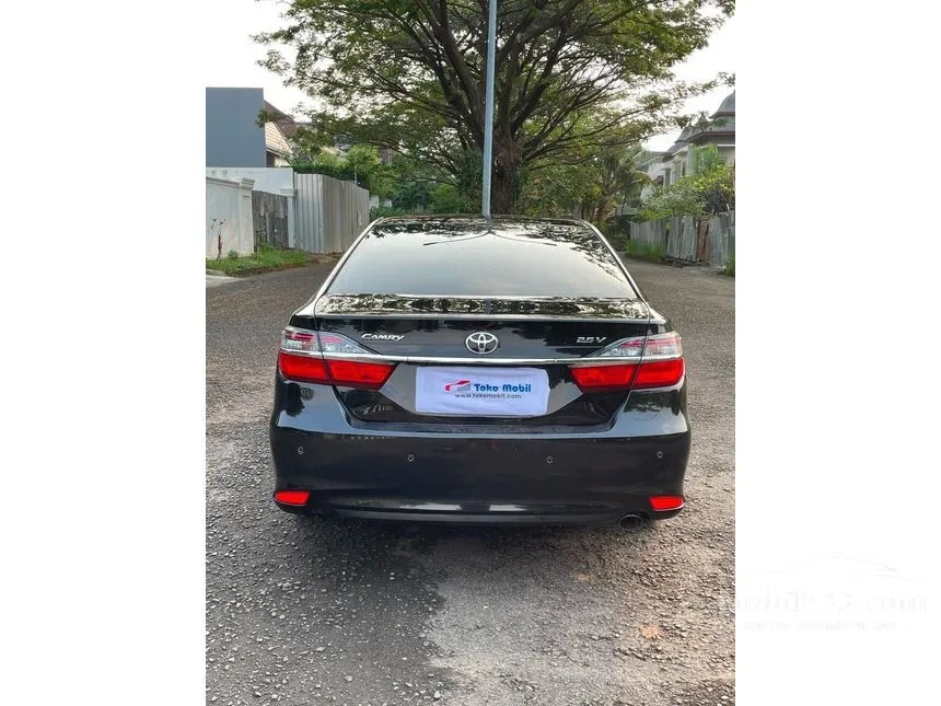 2018 Toyota Camry V Sedan