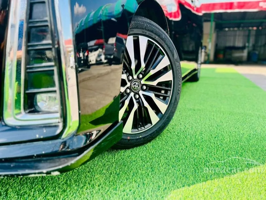 2017 Toyota ALPHARD X Van