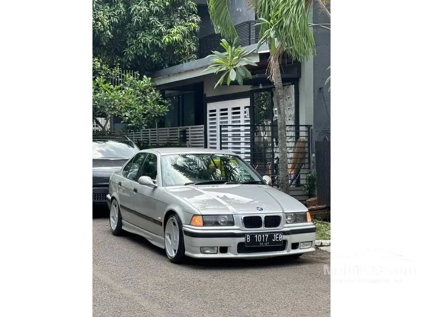 Jual Mobil BMW 323i 1997 E36 2.5 Manual 2.5 di Banten Manual Sedan Silver Rp 110.000.000