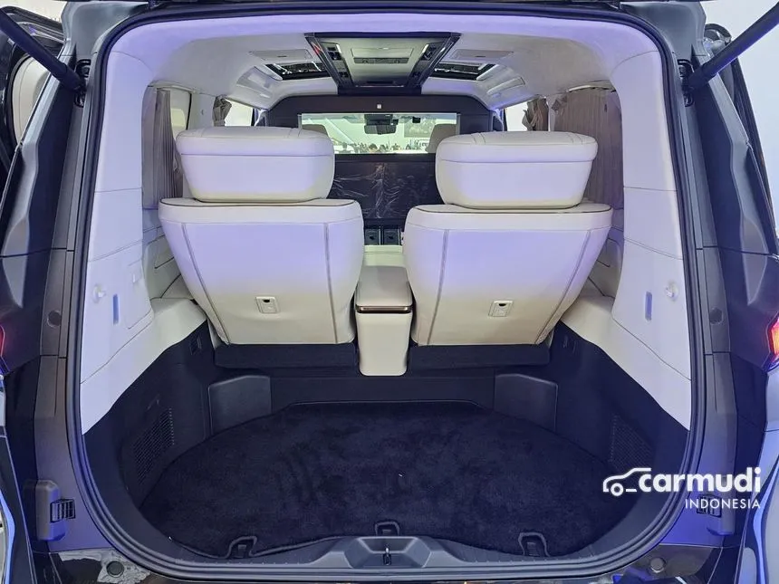 2024 Lexus LM 350h 4 Seater MPV