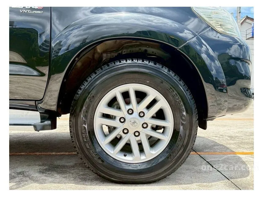 2013 Toyota HILUX VIGO Champ G Double Cab Pickup