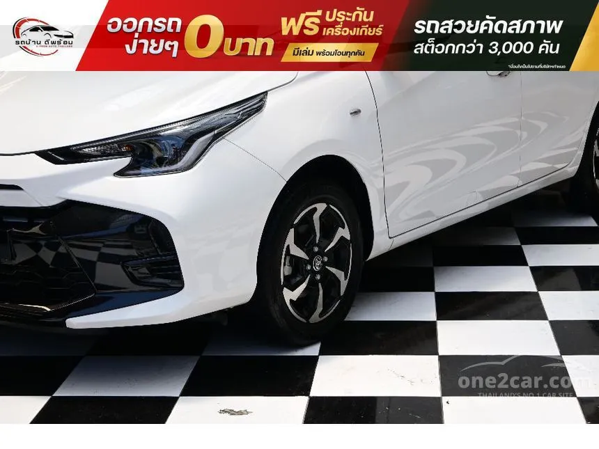 2023 Toyota YARIS Entry Hatchback