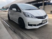 2013 Honda Jazz 1.5 (ปี 08-14) SV i-VTEC Hatchback AT