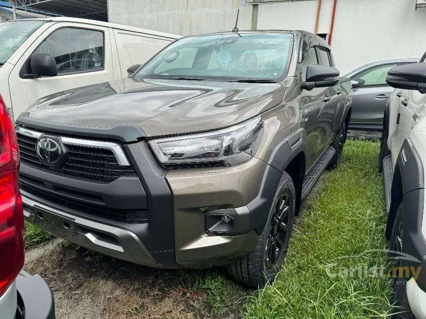 2024 Toyota Hilux E Dual Cab Pickup Truck