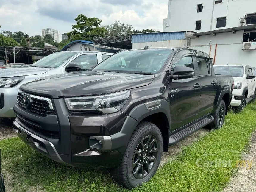 2024 Toyota Hilux E Dual Cab Pickup Truck