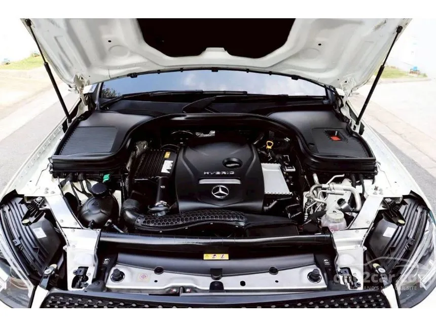 2021 Mercedes-Benz GLC300 e 4MATIC AMG Dynamic Coupe
