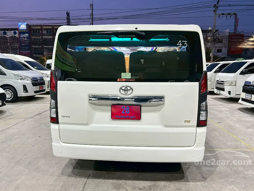 2025 Toyota HIACE GL Van