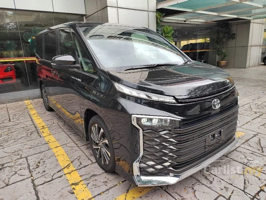 2022 Toyota Voxy S-Z MPV