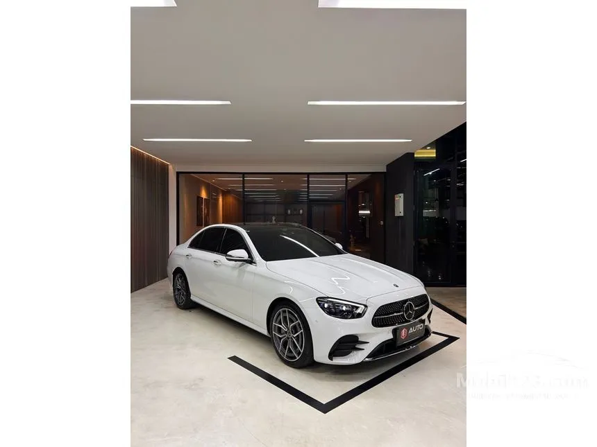 2022 Mercedes-Benz E300 AMG Line Sedan