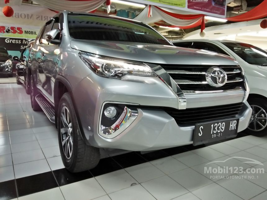 Jual Mobil  Toyota  Fortuner 2019 VRZ  2 4 di Jawa Timur 