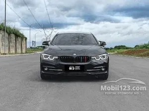 2016 BMW 320i 2.0 Sport Sedan