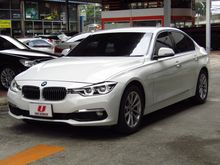 2016 BMW 320i 2.0 Sedan AT