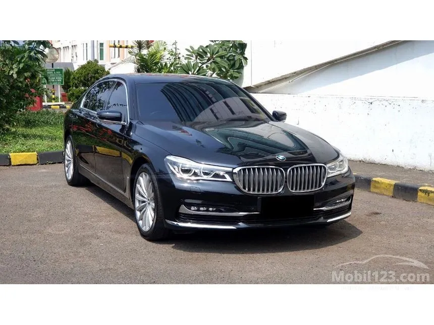 Jual Mobil BMW 740Li 2018 3.0 di DKI Jakarta Automatic Sedan Hitam Rp 995.000.000