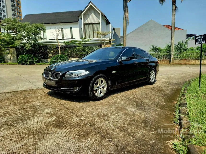 2011 BMW 528i Sedan