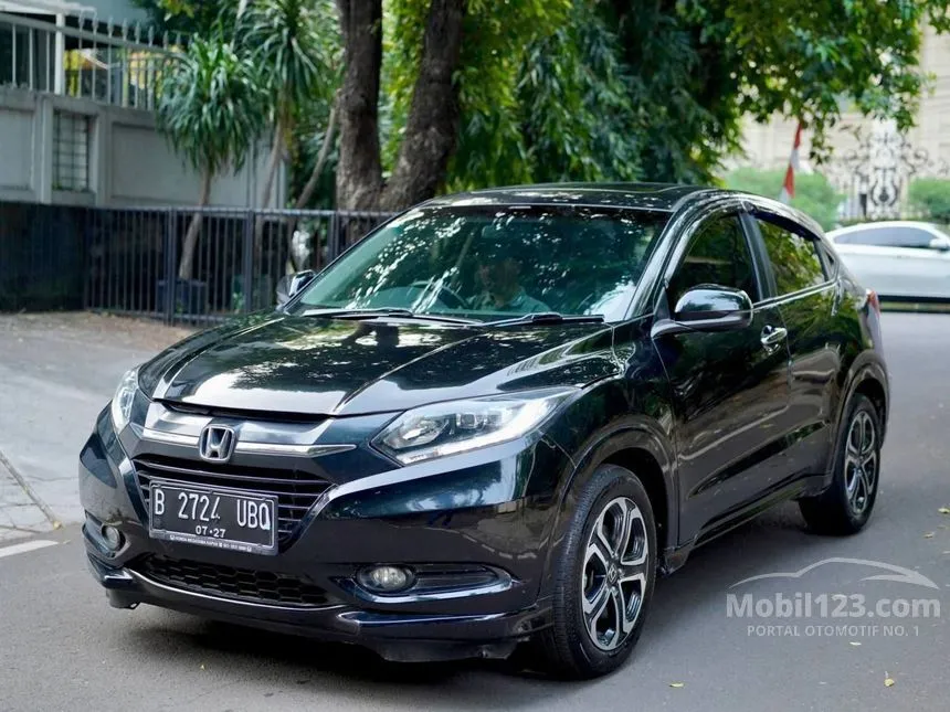 Jual Mobil Honda HR