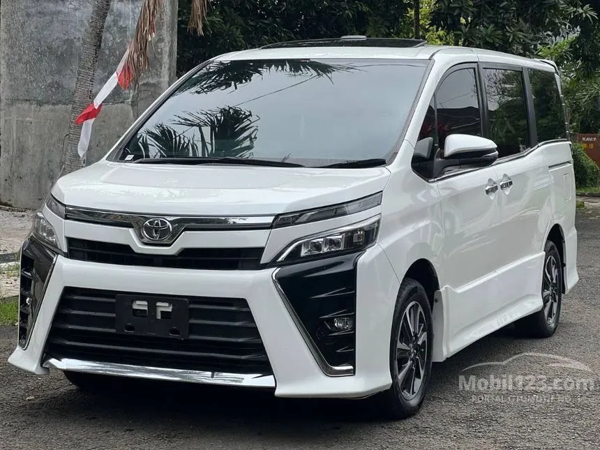 Jual Mobil Toyota Voxy 2019 2.0 di DKI Jakarta Automatic MPV Putih Rp 398.000.000