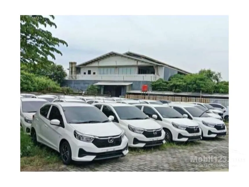 Jual Mobil Honda Brio 2024 RS 1.2 di DKI Jakarta Automatic Hatchback Putih Rp 198.300.000