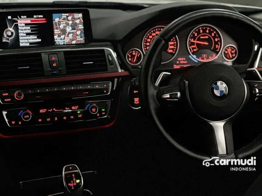 2016 BMW 320i M Sport Sedan