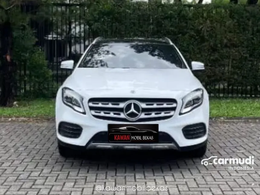 2020 Mercedes-Benz GLA200 AMG Line SUV