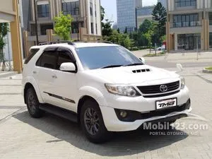 2015 Toyota Fortuner 2.5 G TRD SUV