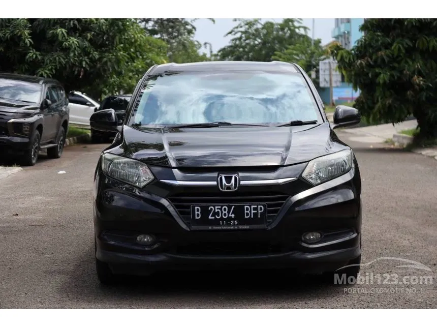 Jual Mobil Honda HR
