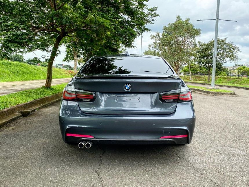 Jual Mobil BMW 320i 2016 M Sport 2.0 di DKI Jakarta Automatic Sedan Abu ...