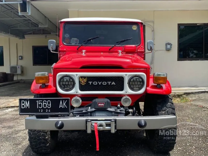 Jual Mobil Toyota Land Cruiser 1980 4.0 Manual 4.0 di Riau Manual SUV Offroad 4WD Merah Rp 185.000.000