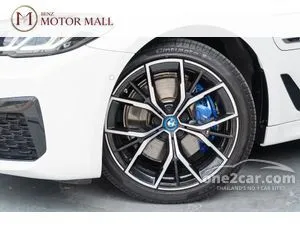 2024 BMW 530e 2.0 M Sport Sedan