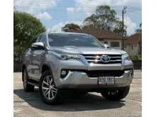 2017 Toyota FORTUNER 2.4 (ปี 15-25) V SUV