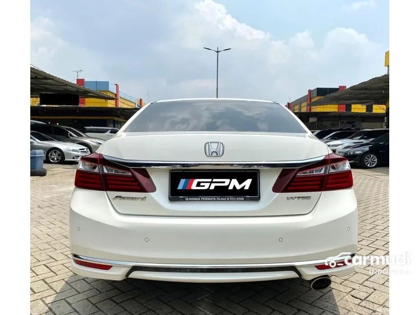 2017 Honda Accord VTi-L Sedan